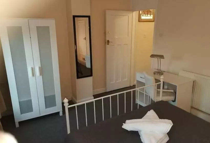 Majatalo Metrolets 1