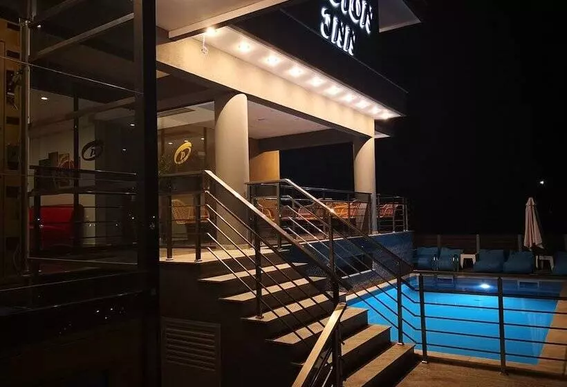 پانسیون Peloton Inn