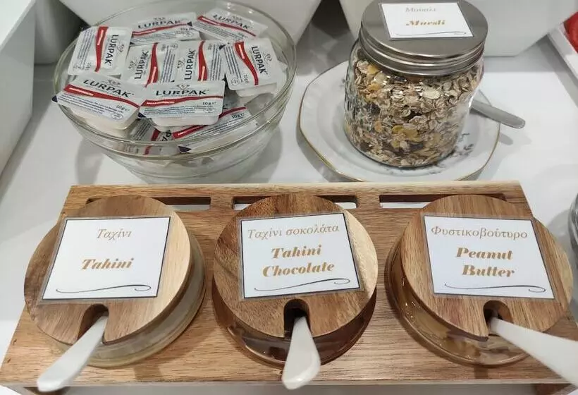 پانسیون Peloton Inn