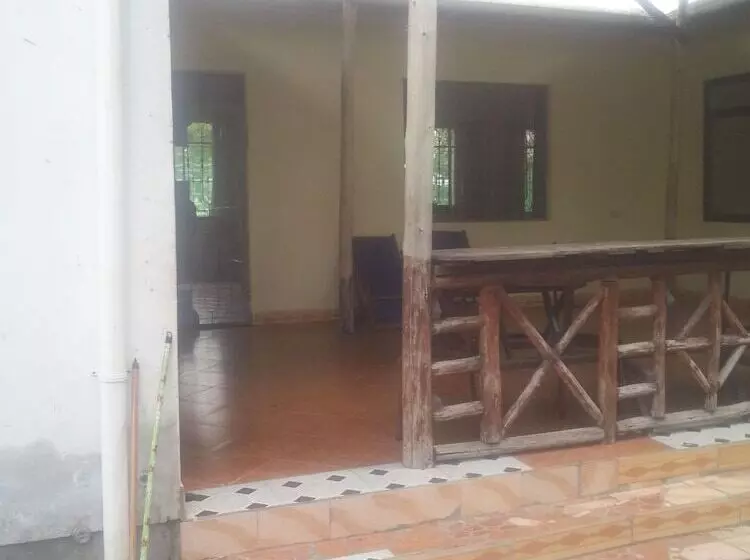 تختخواب و صبحانه Safari Oasis Bnb