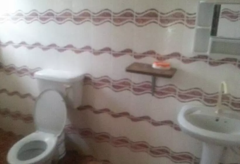 تختخواب و صبحانه Safari Oasis Bnb