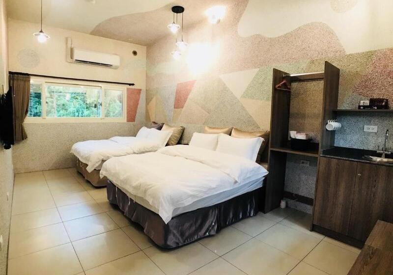 تختخواب و صبحانه Xitou Bi Xue Shan Lin Homestay