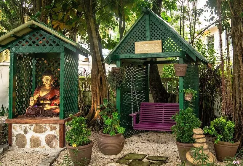 Harbour View Boutique Hotel & Wellness Retreat