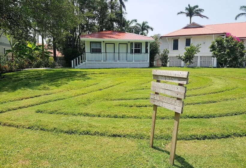 Harbour View Boutique Hotel & Wellness Retreat