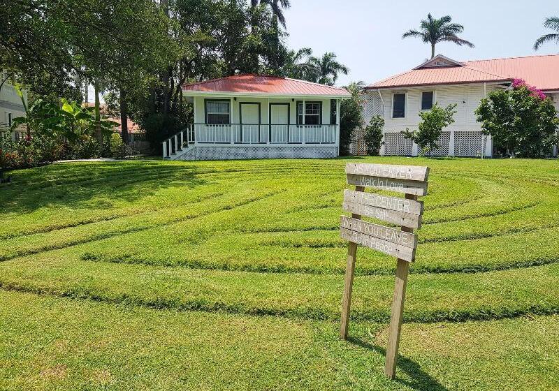 Harbour View Boutique Hotel & Wellness Retreat