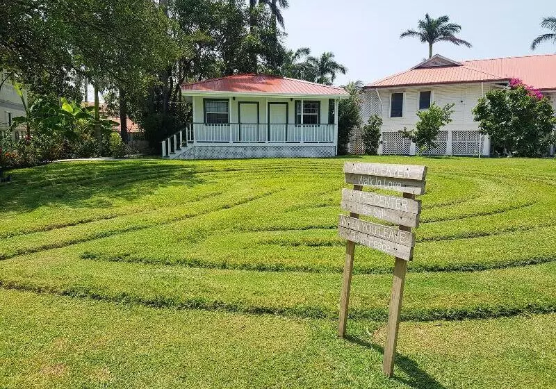 Harbour View Boutique Hotel & Wellness Retreat