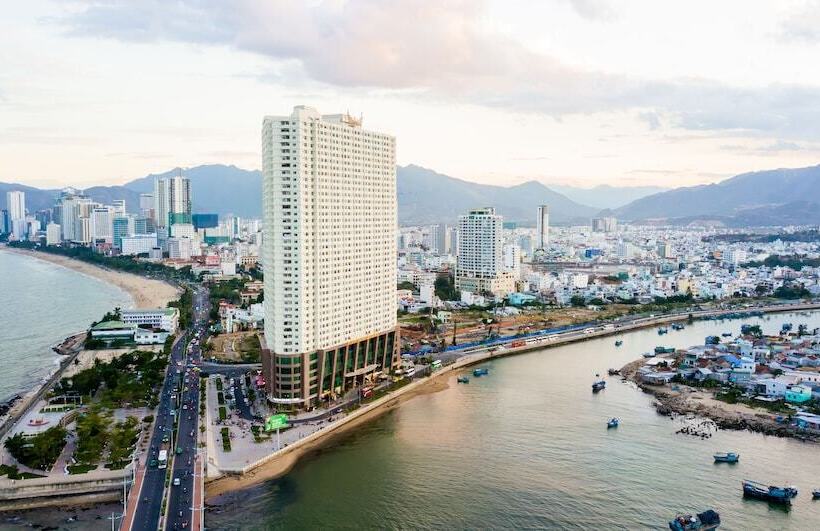 هتل Muong Thanh Luxury Khanh Hoa