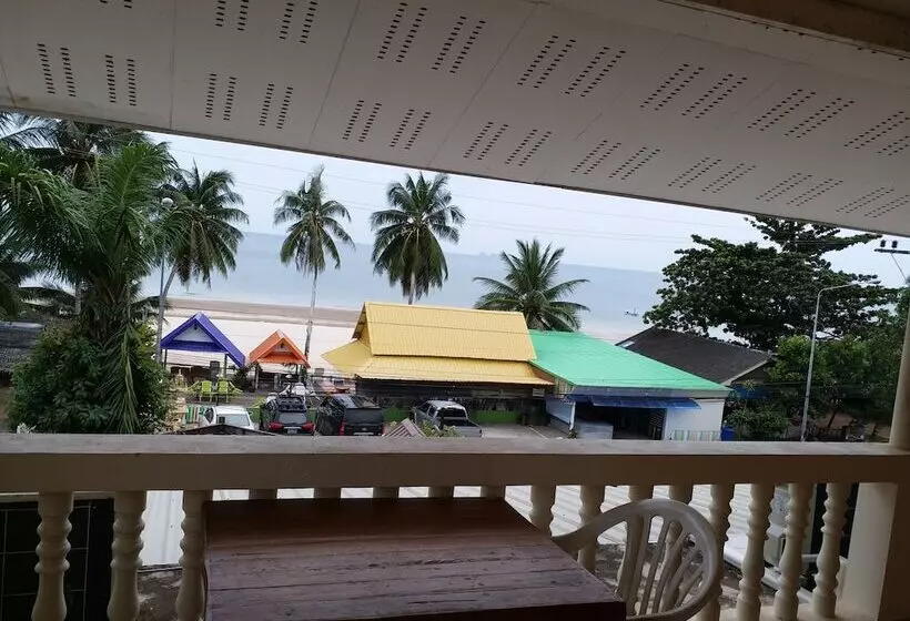 Hotelli Hostel Beach Pirates Terrace