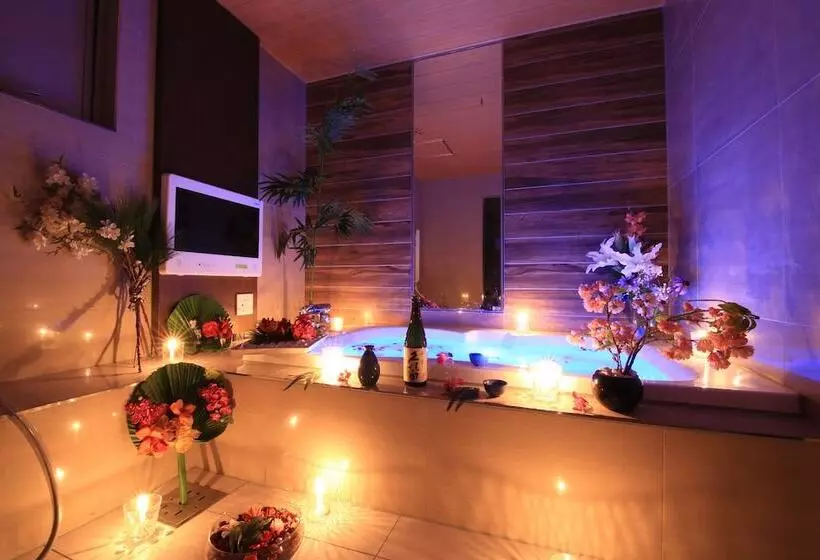 Hotelli Riraku   Adult Only