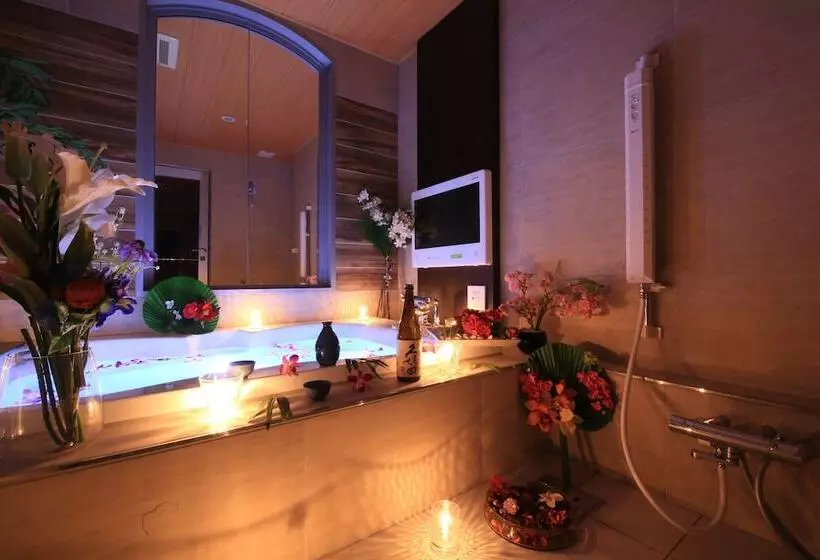 Hotelli Riraku   Adult Only