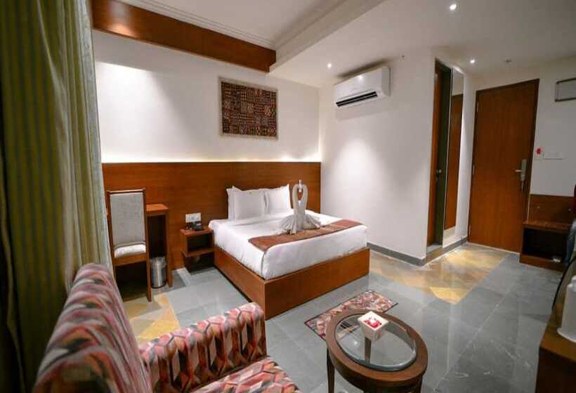 Hotel The Ramvilas A Rooftop Pichola Lake View