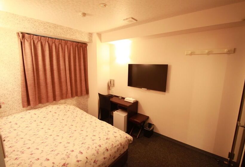 Otel Toyama Town