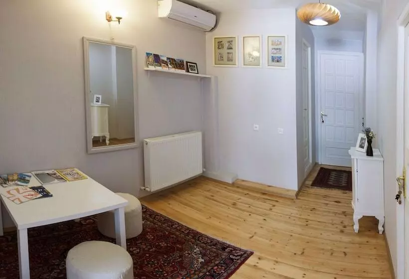 پانسیون Guest House Lile