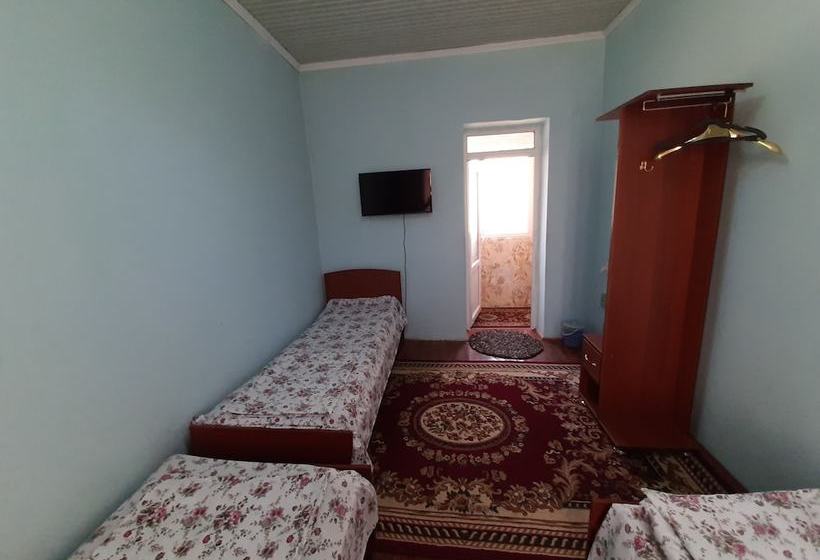 پانسیون Hostel Nur