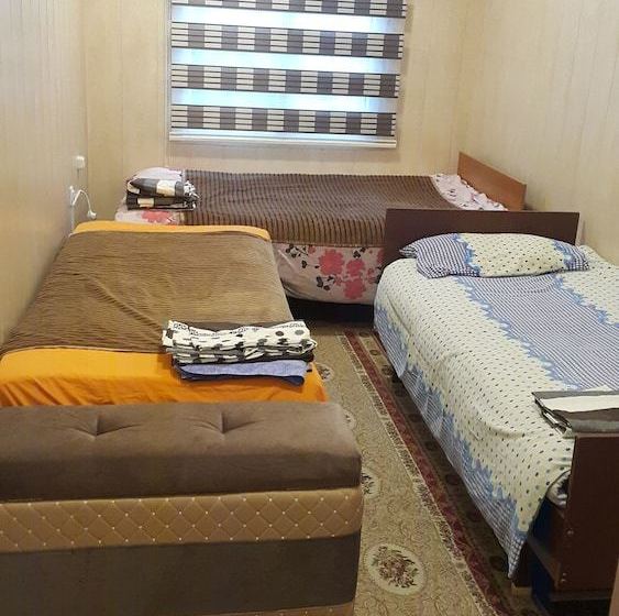 پانسیون Hostel Nur