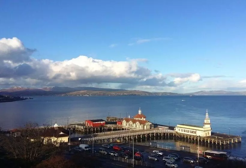 Majatalo Milton Tower