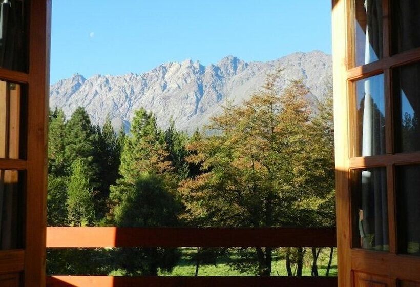 Cabañas El Refugio De Puelo