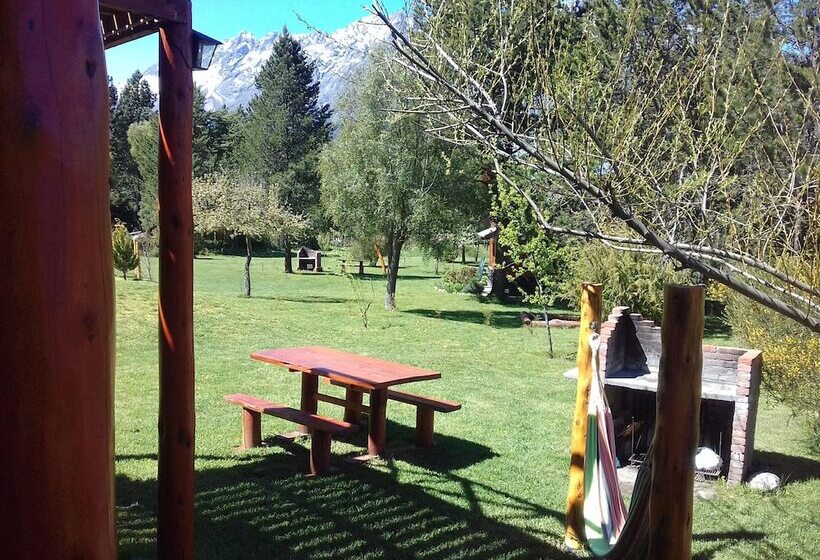 Cabañas El Refugio De Puelo