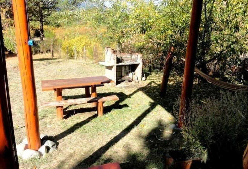 Cabañas El Refugio De Puelo