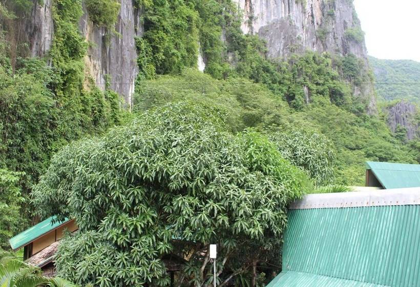 ホテル Cliffside Cottages