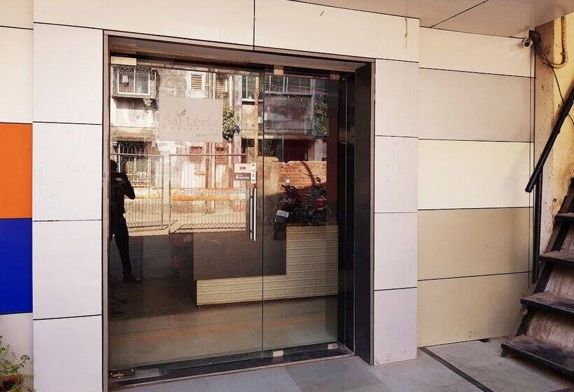 Отель Hexa Sai Residency