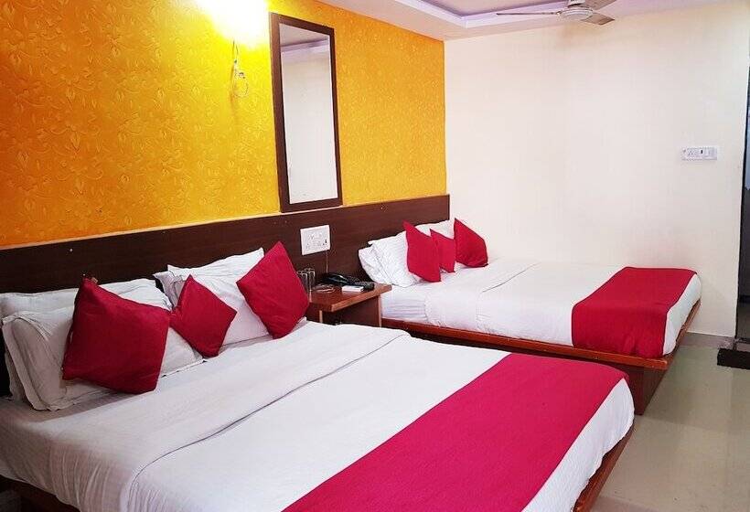 Отель Hexa Sai Residency