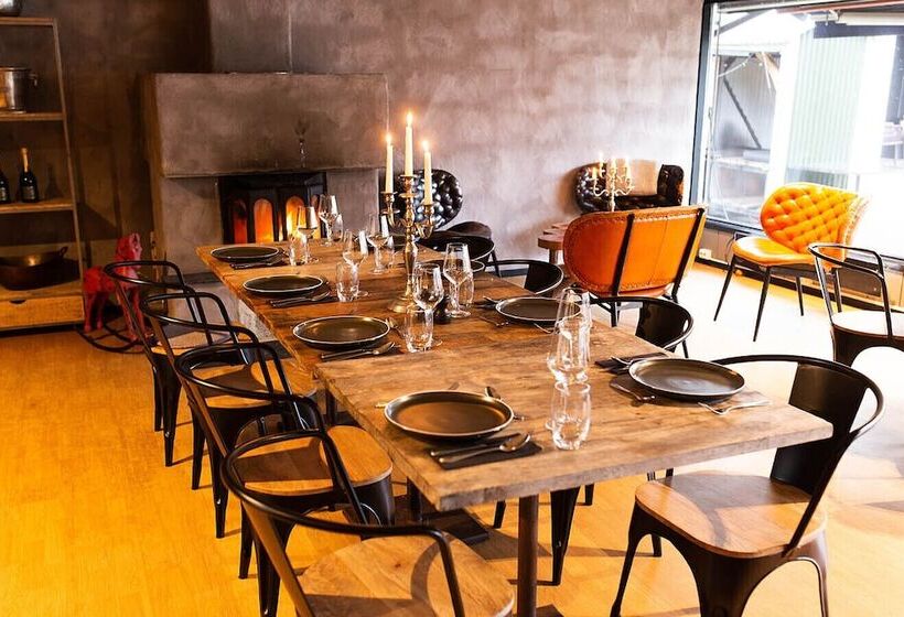 Отель Raet Camping