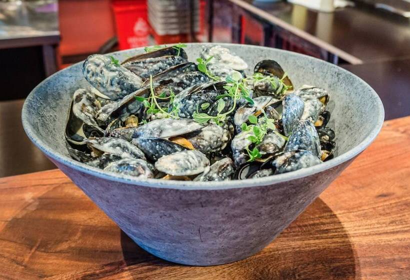 Отель Raet Camping