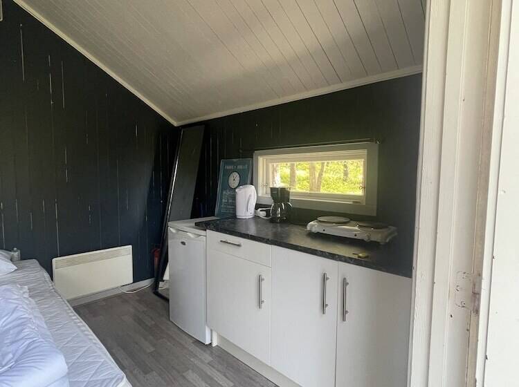 Отель Raet Camping