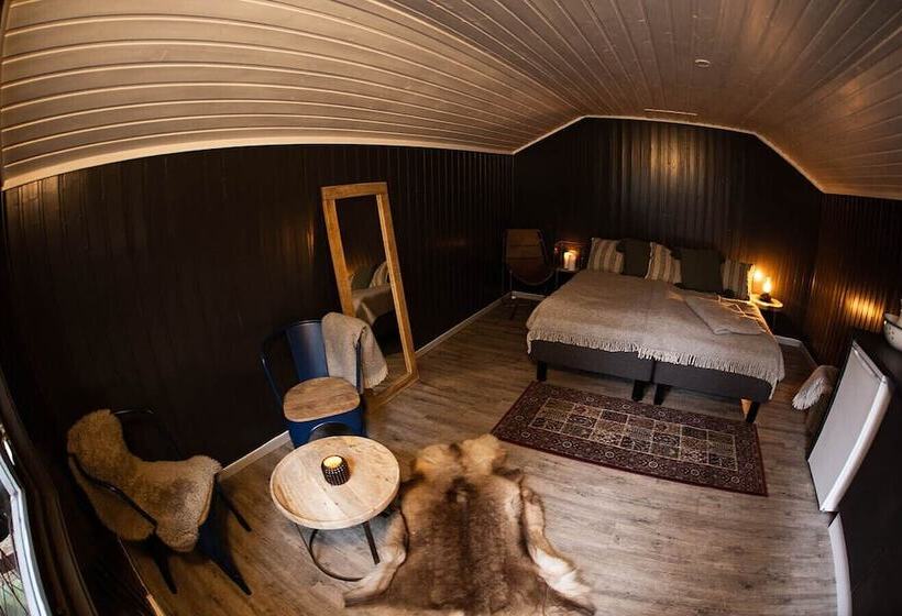 Отель Raet Camping