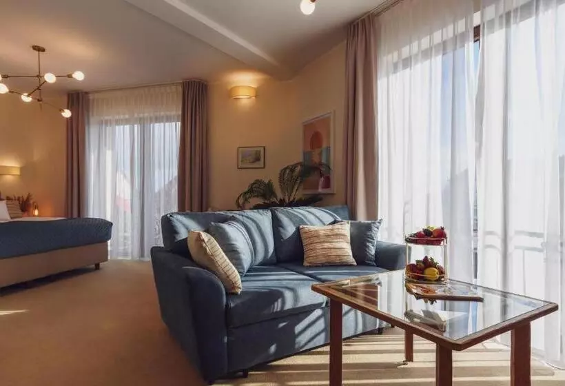 Hotelli Szlak Bursztynowy