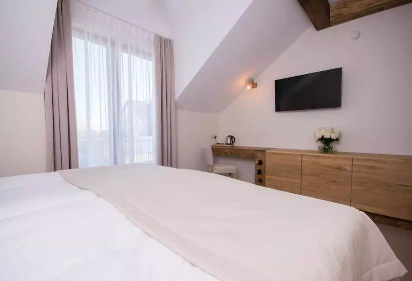 Hotelli Szlak Bursztynowy