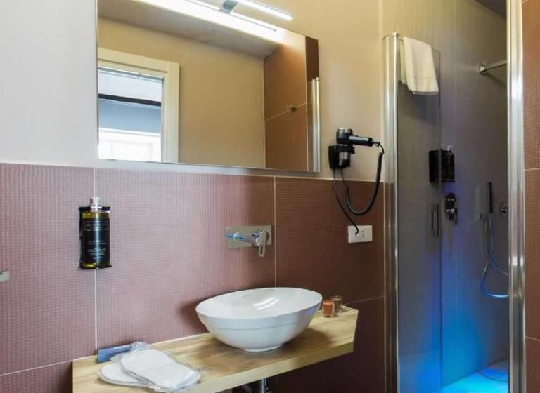 پانسیون Euphoria Al Duomo