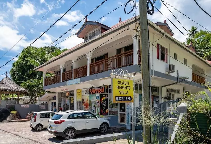 ペンション Glacis Heights Villa