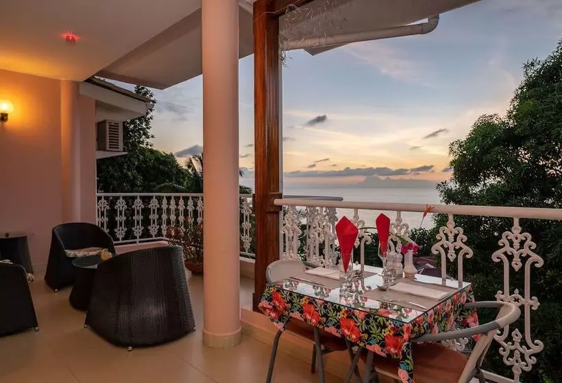 ペンション Glacis Heights Villa