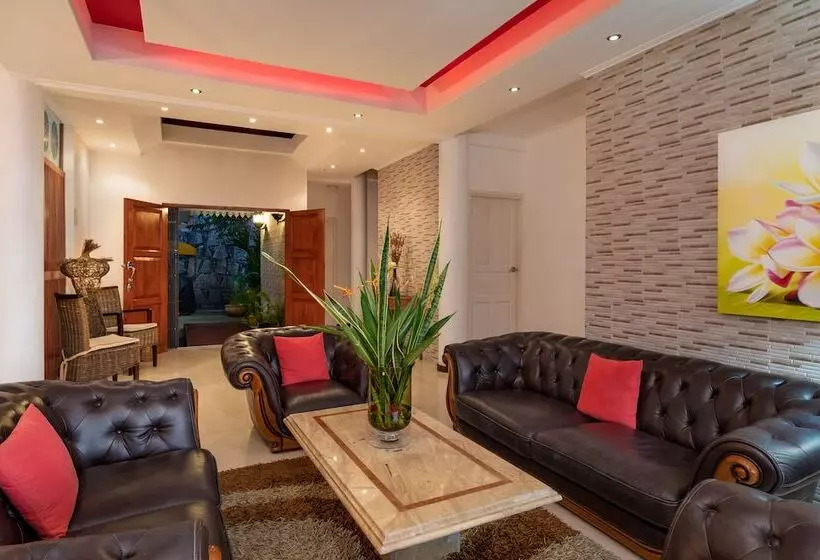 ペンション Glacis Heights Villa