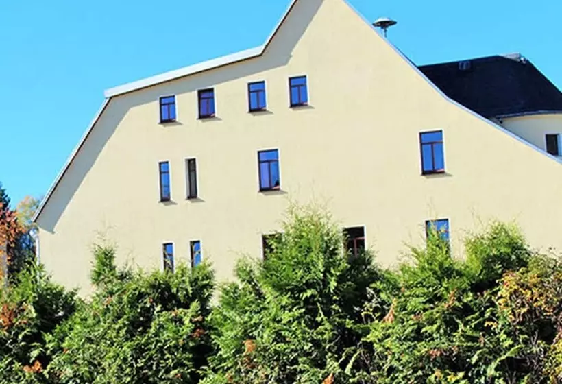 ペンション Gästehaus Am Adlerfelsen