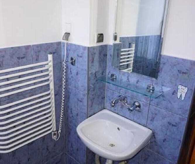 پانسیون Jambur