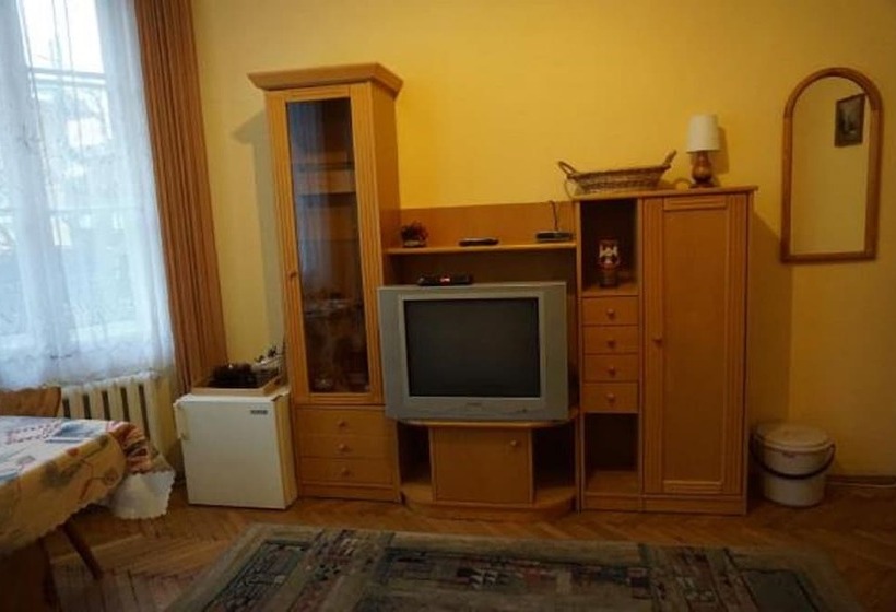 پانسیون Jambur