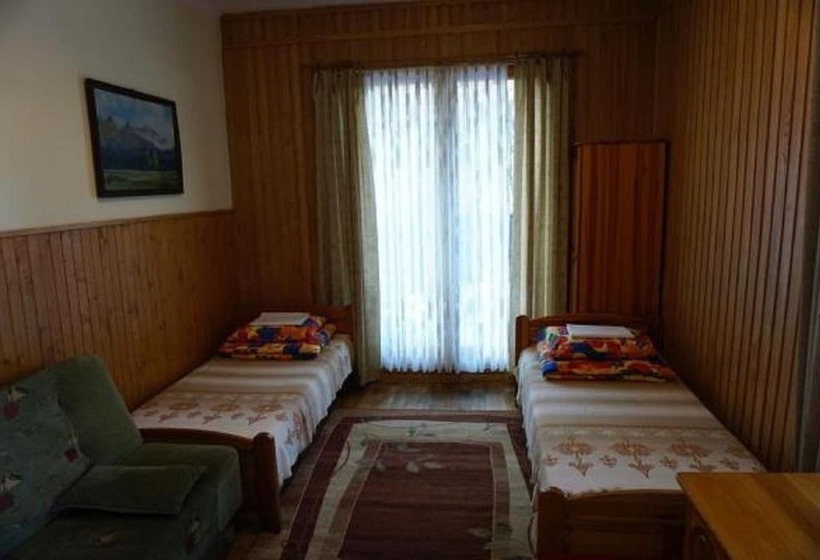 پانسیون Jambur