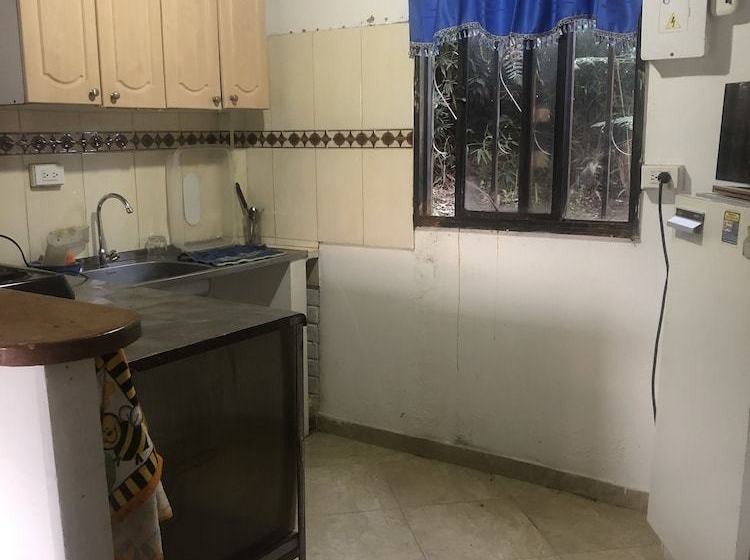 פנסיון Villa Lucy