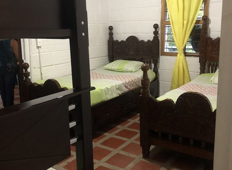 פנסיון Villa Lucy