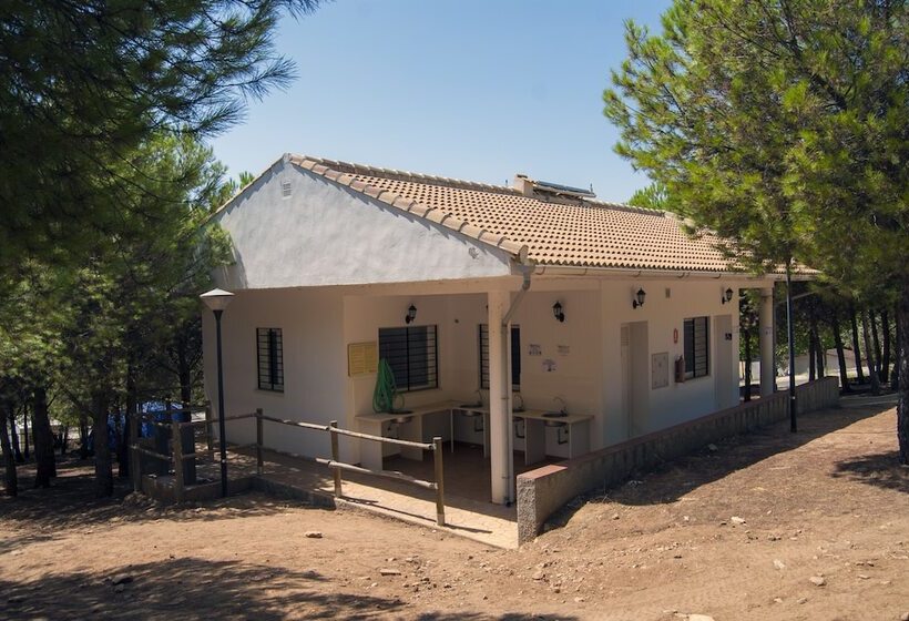 فندق Camping Valdearenas