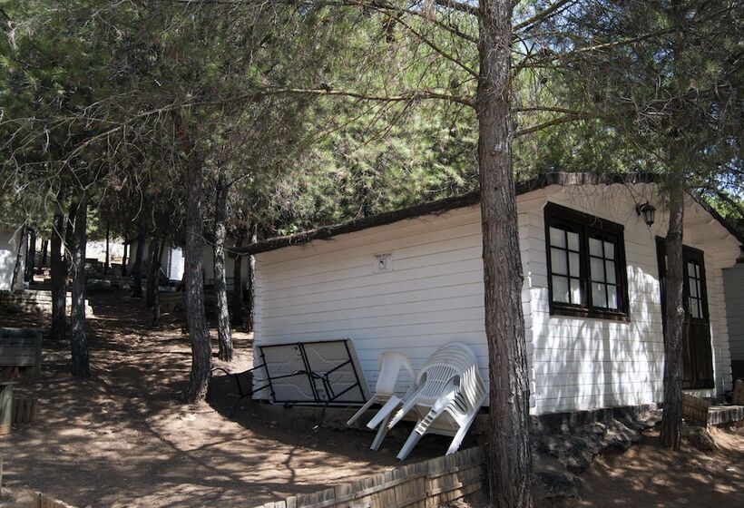 فندق Camping Valdearenas