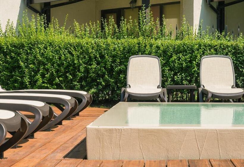 Отель Oasis Del Sol