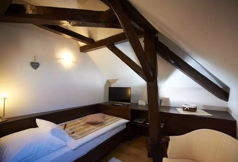 ペンション Sobe Bernarda