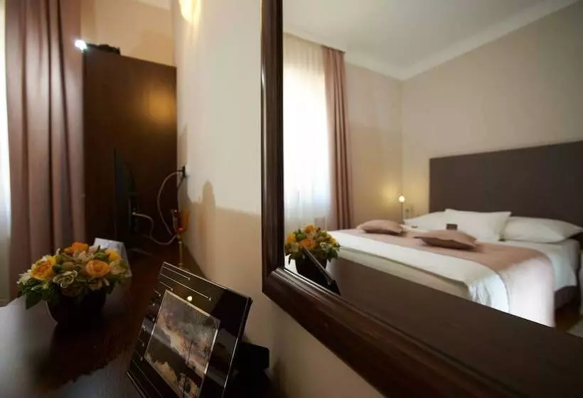 ペンション Sobe Bernarda