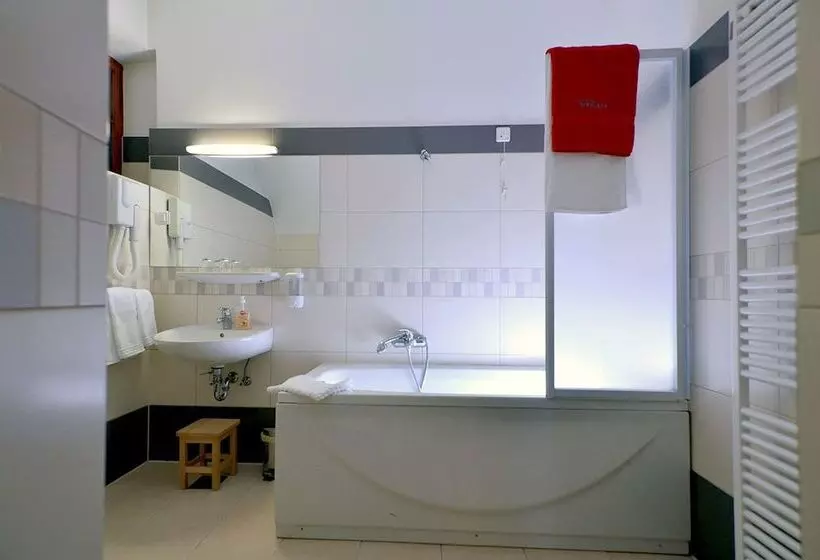 ペンション Sobe Bernarda