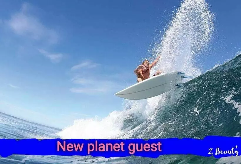 ペンション New Planet Guest