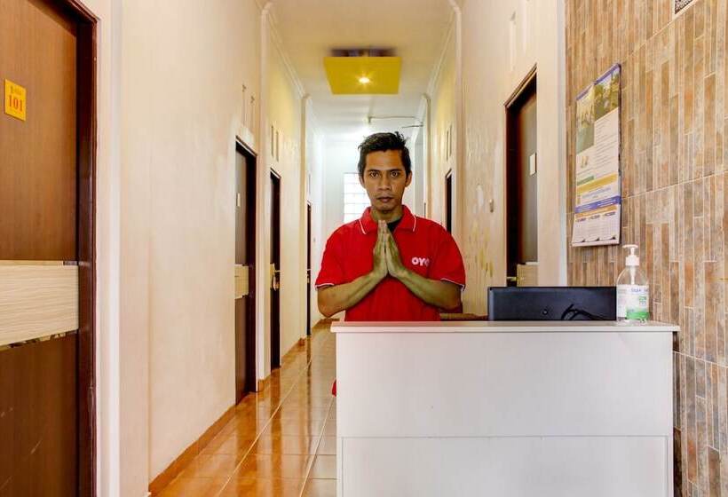 פנסיון Semata Wayang Syariah Homestay